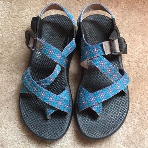 Women’s Chaco’s (with toe strap)